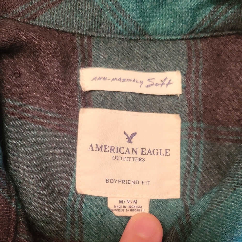 American Eagle Outfitters Green Plaid Button Down Shirt Size Medium - Picture 7 of 8